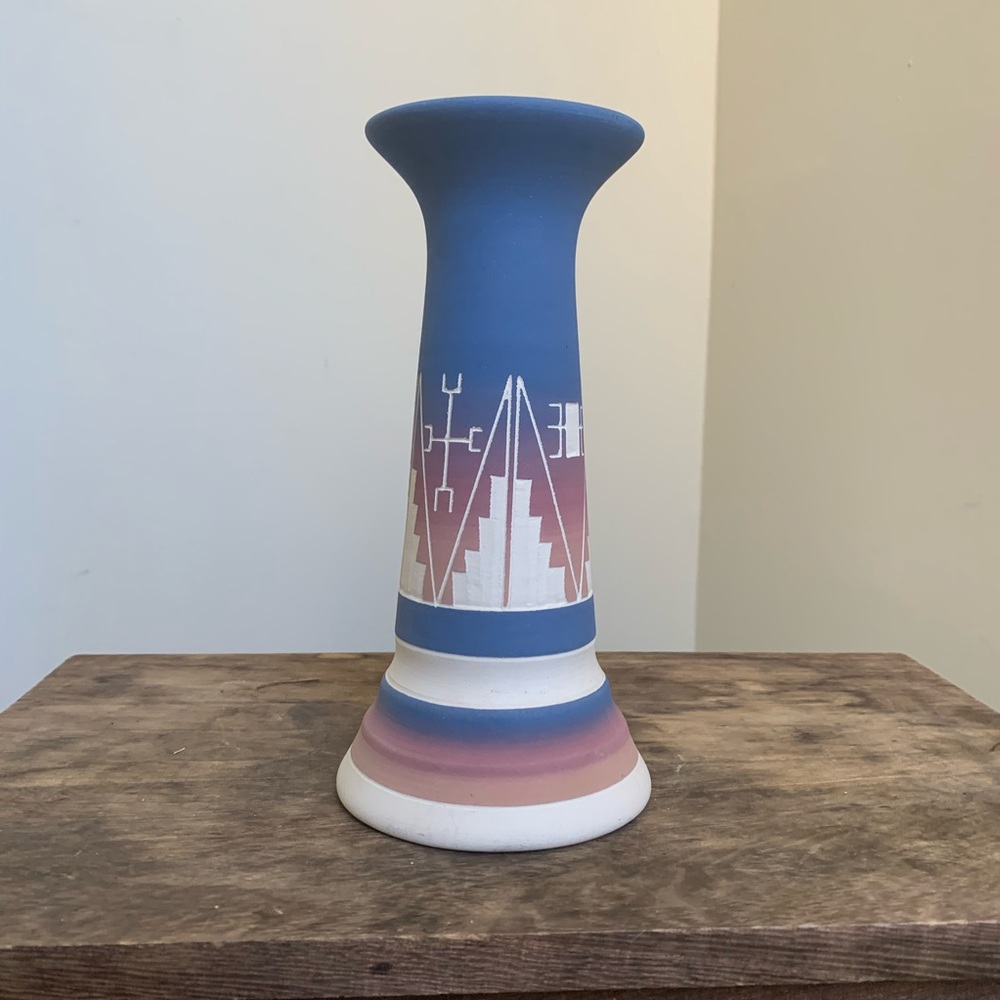 Hand Made Aztec Vase - Picture 2 of 7
